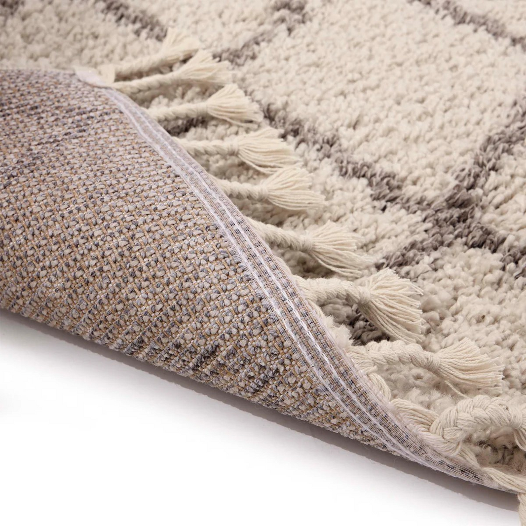 Geometric Diamond Ivory/Light Brown Tasselled Rug