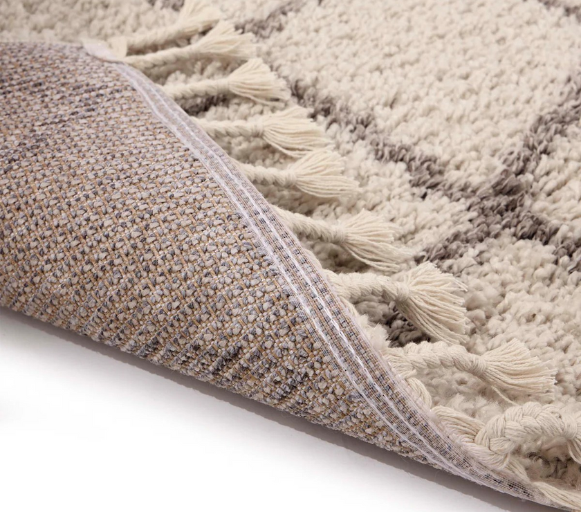 Geometric Diamond Ivory/Light Brown Tasselled Rug