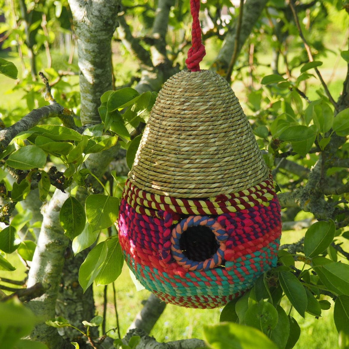 Oval Shaped Artisan Sari Bird Nester