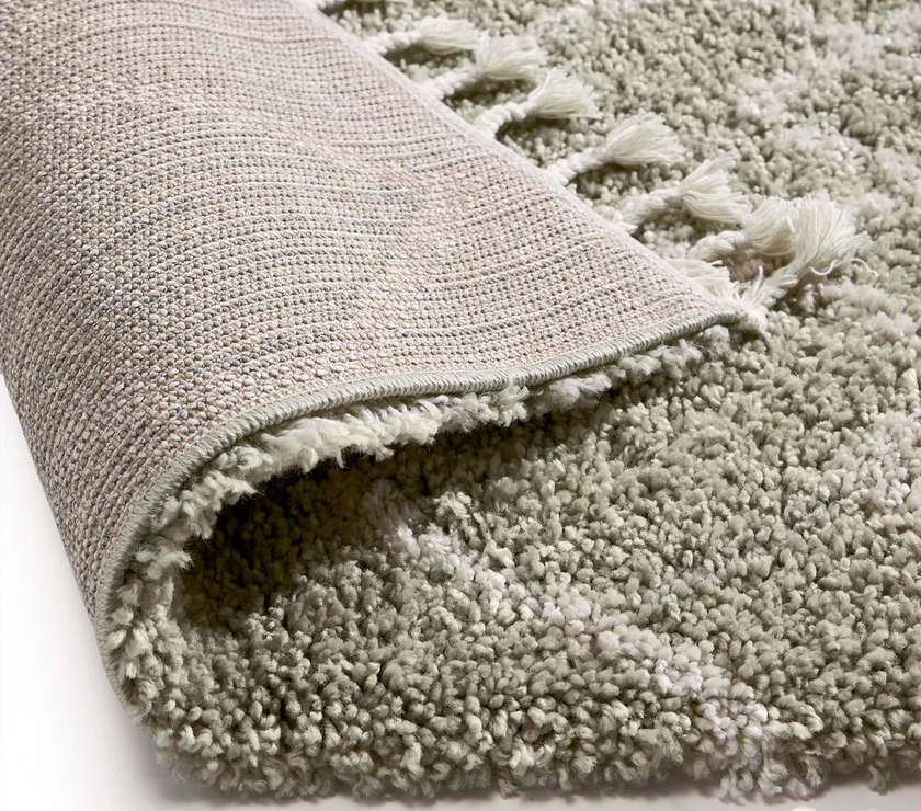 Geometric Diamond Green/Ivory Tasselled Rug