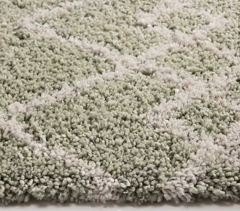 Geometric Diamond Green/Ivory Tasselled Rug