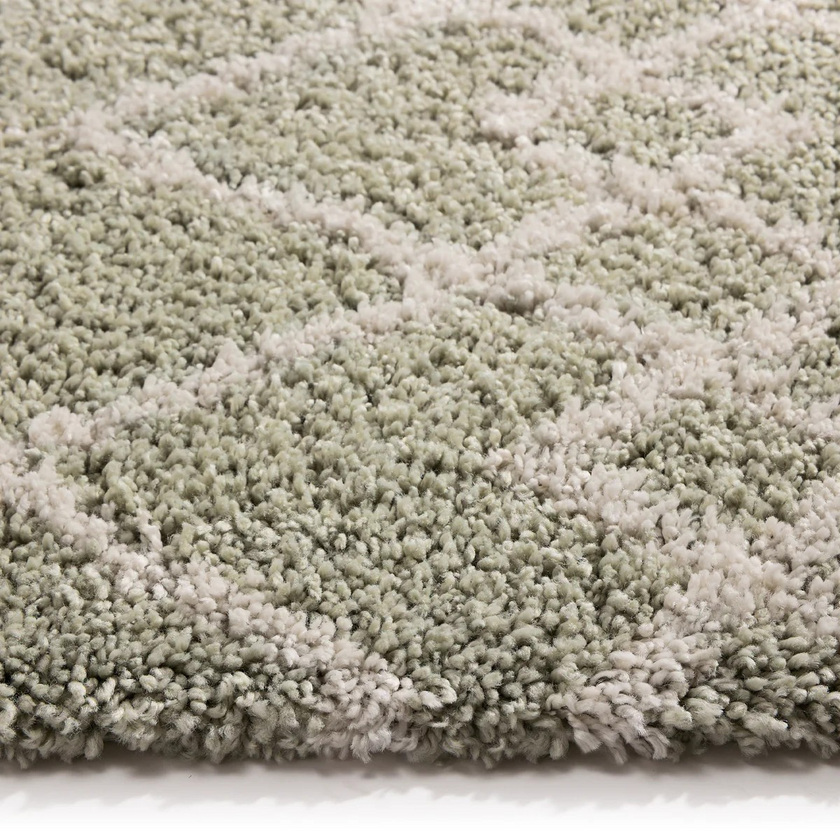 Geometric Diamond Green/Ivory Tasselled Rug