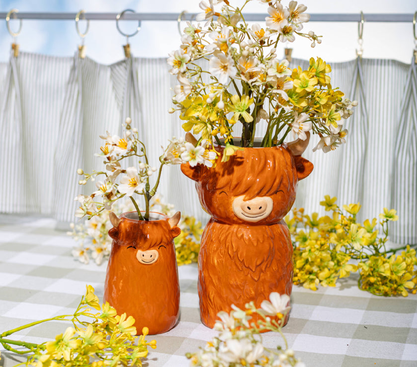 Highland Cow Shaped Vase